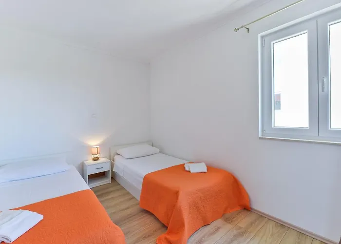 Apartament By The Sea Nin, Zadar - 13172