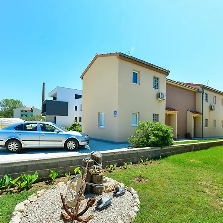 By The Sea Nin, Zadar - 13172 Apartman *