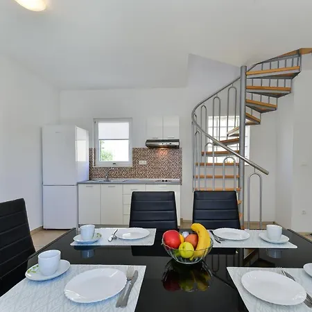 Apartman By The Sea Nin, Zadar - 13172 *