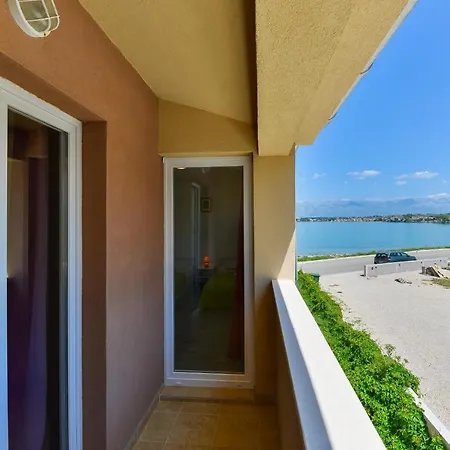 Apartment By The Sea Nin, Zadar - 13172