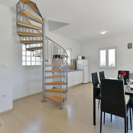 Apartman By The Sea Nin, Zadar - 13172 Nin